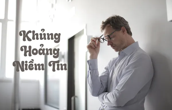 Giải Mã Khủng Hoảng Niềm Tin: Làm Sao Để Tìm Lại Động Lực Trong Công Việc